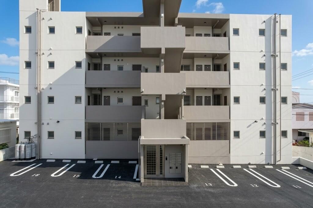 嘉手納町C共同住宅新築工事